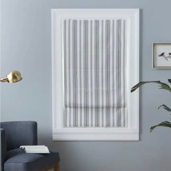 Home Ricardo Total Blackout Roman Shade​ - Picture 3 of 4